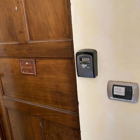 Tito'S Apartment Кунео Екстериор снимка