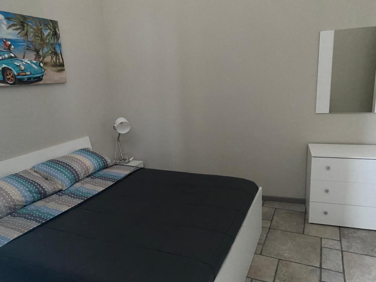 Tito'S Apartment Кунео Екстериор снимка